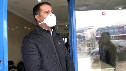 Seyahat izin belgesini alan Esenler Otogarı'na koşuyor