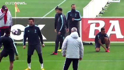 كريستيانو رونالدو ولاعبو يوفنتوس يوافقون على تجميد رواتبهم بقيمة 90 مليون يورو بسبب أزمة كورونا