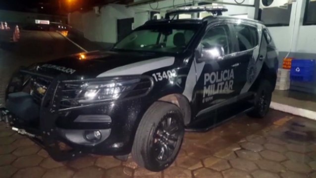 Dois são detidos com porções de maconha