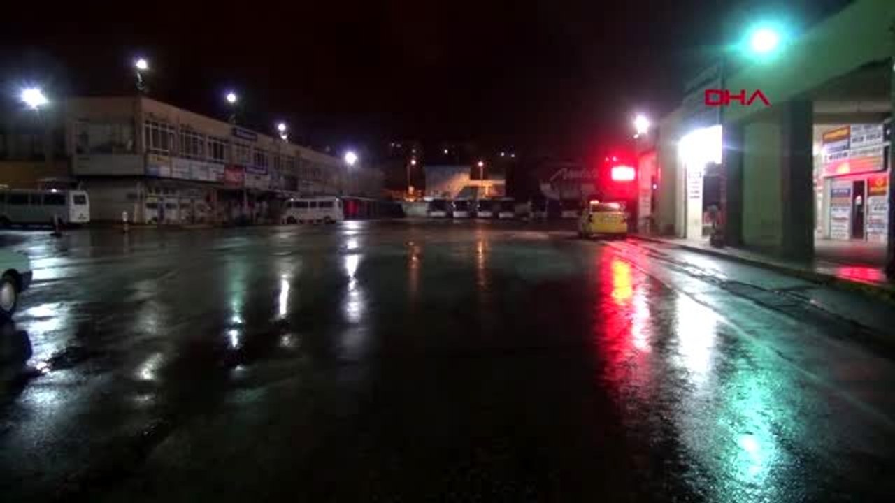 Uşak'ta şehirler arası seferler durduruldu, otobüs terminali sesizliğe büründü