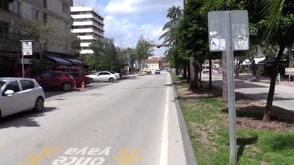 Adana'da "Evde kal" çağrısına uyuluyor