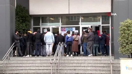 Esenler Kaymakamlığı'nda seyahat izin belgesi kuyruğu