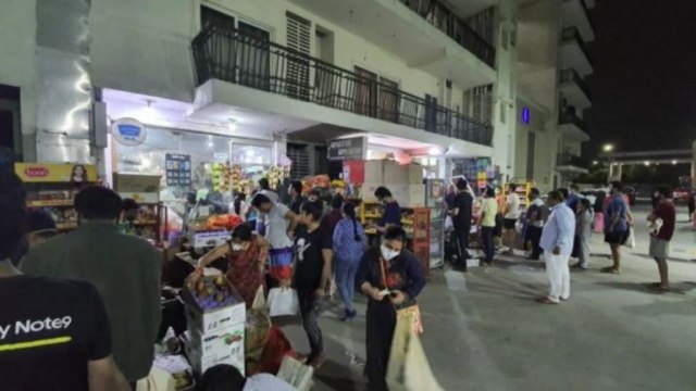 Andhra govt eases lockdown restrictions, allows public to buy essentials from 6 am to 11 am in urban areas