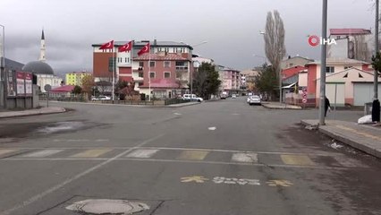 Korona virüs nedeniyle Ardahan'da sokaklar boş kaldı