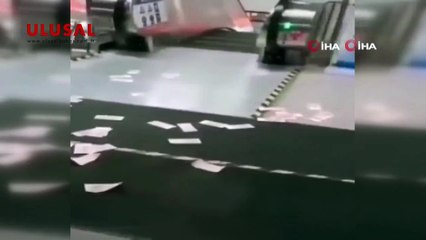 Çin'de metroda saçılan paralara korona korkusuyla kimse dokunamadı