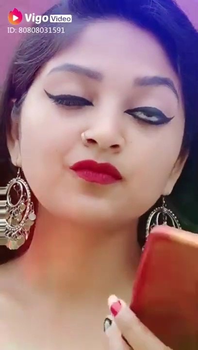 Tik_tok_comedy_videos_|_TikTok_पर__CoronaVirus_का_असर_|_देखिये_कैसे_कैसे_Video_बन_रहे_हैं_|_COVID-19(720p)   tik tok romantic viral video | novel cocina virus | stay at home |stay safe | stay healthy |