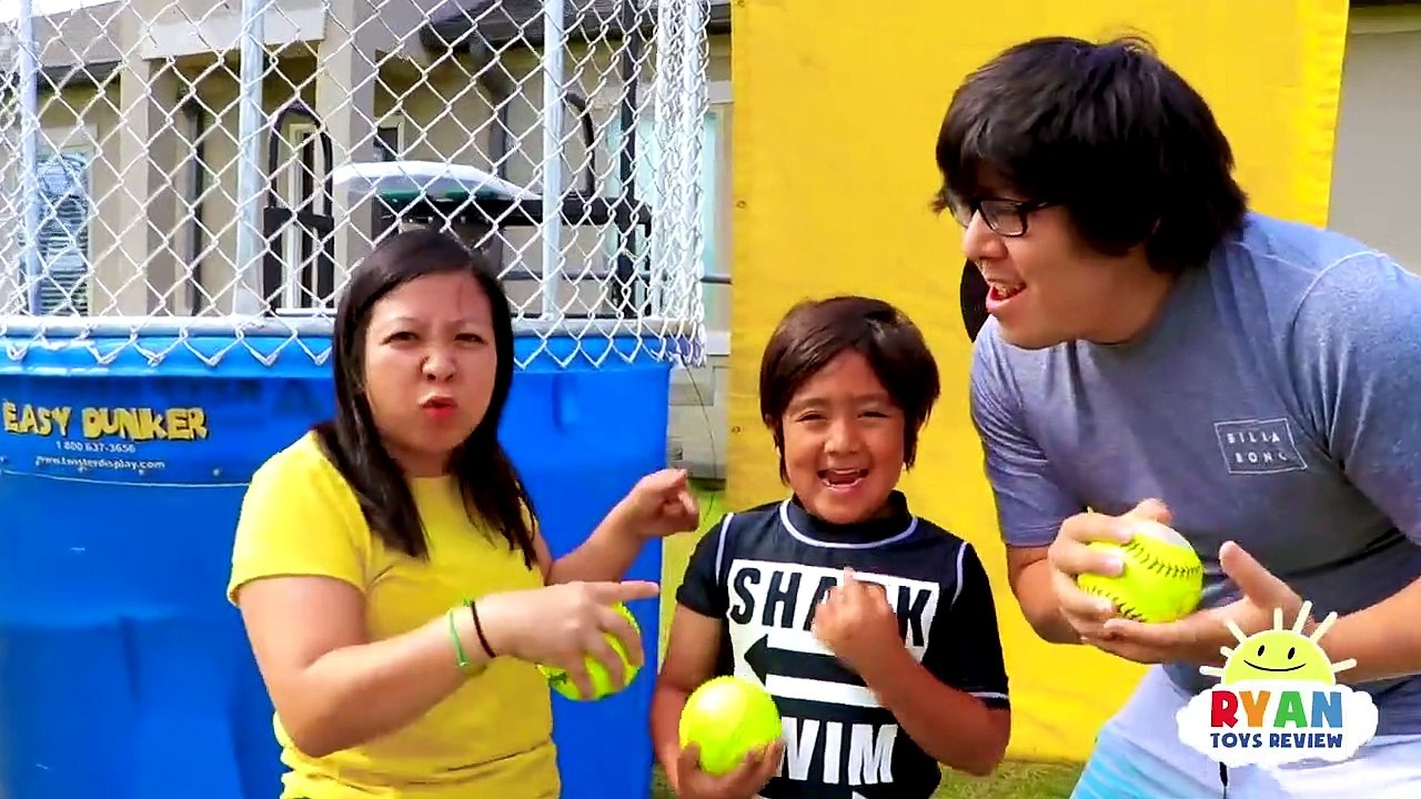 Dunk Tank Challenge Family Fun Games with Ryan ToysReview!!! - video ...