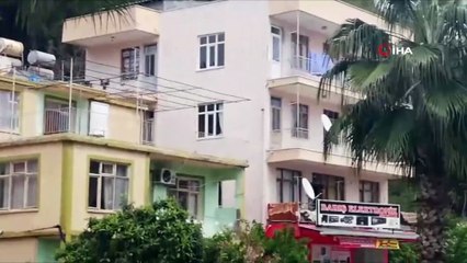 Antalya'da korkutan orman yangını büyümeden söndürüldü