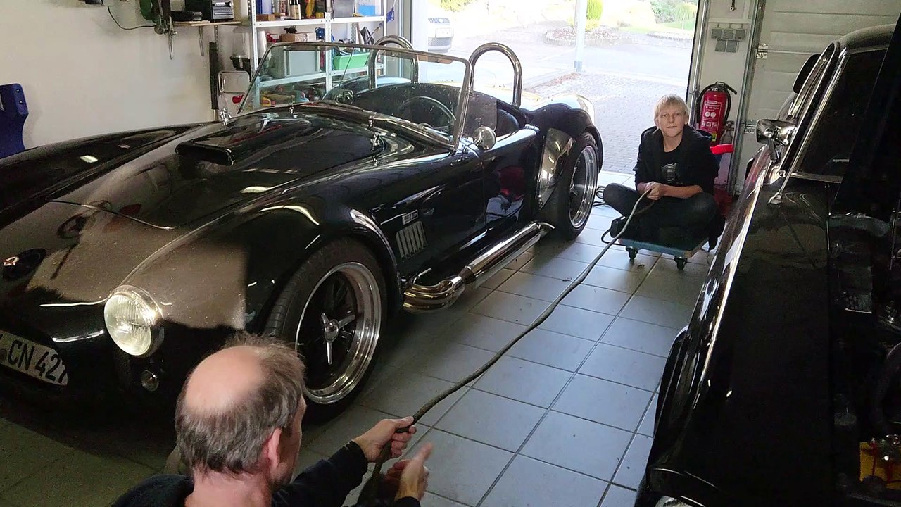 Tauziehen mit Rollbrettern