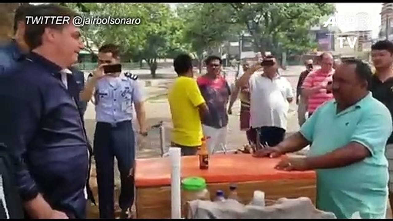 Bolsonaro contraria isolamento