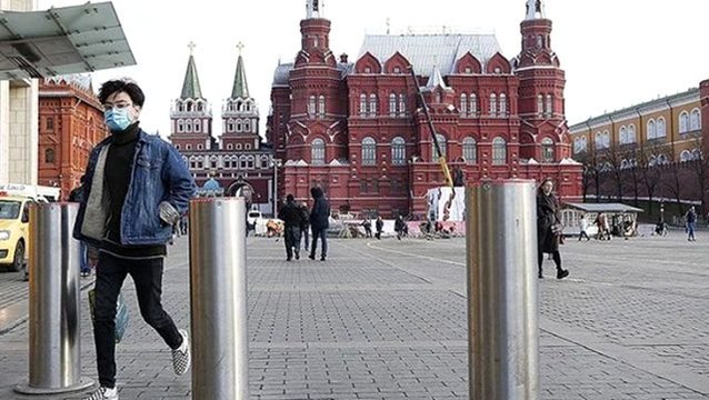 Moskova'da koronavirüs salgını nedeniyle sokağa çıkma yasağı ilan edildi