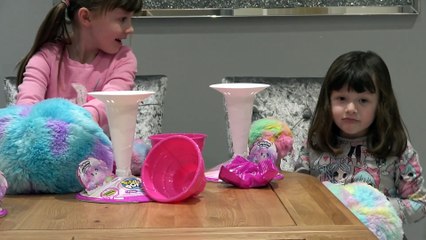 Sophia, Isabella e Alice Brincando com Pikmi Pops Surpresa