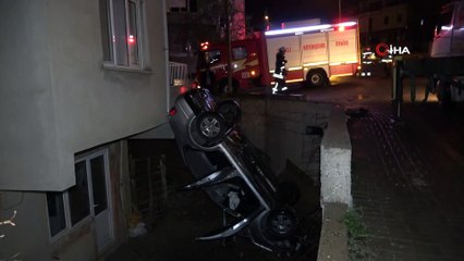 Hızını alamadı evin bahçesine uçtu