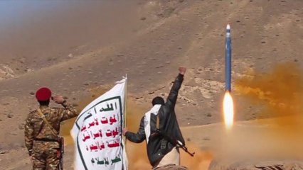 الحوثيون يستهدفون العمق السعودي ويهددون بالمزيد