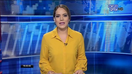 Entrenador físico en Alemania dirigió una rutina de ejercicios desde la calle