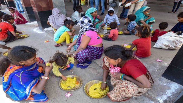 What plans do govt have to deal with migrant workers?