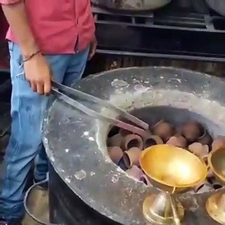 भाई किया चाय  बानाता है Tandoori chai - pune special chai - garam cup vali