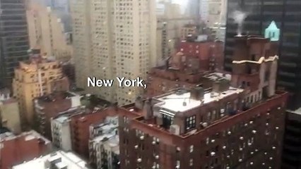 Coronavirus: New Yorkers applaud medical workers