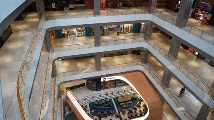 Beijing’s malls still empty after coronavirus lockdown lifted