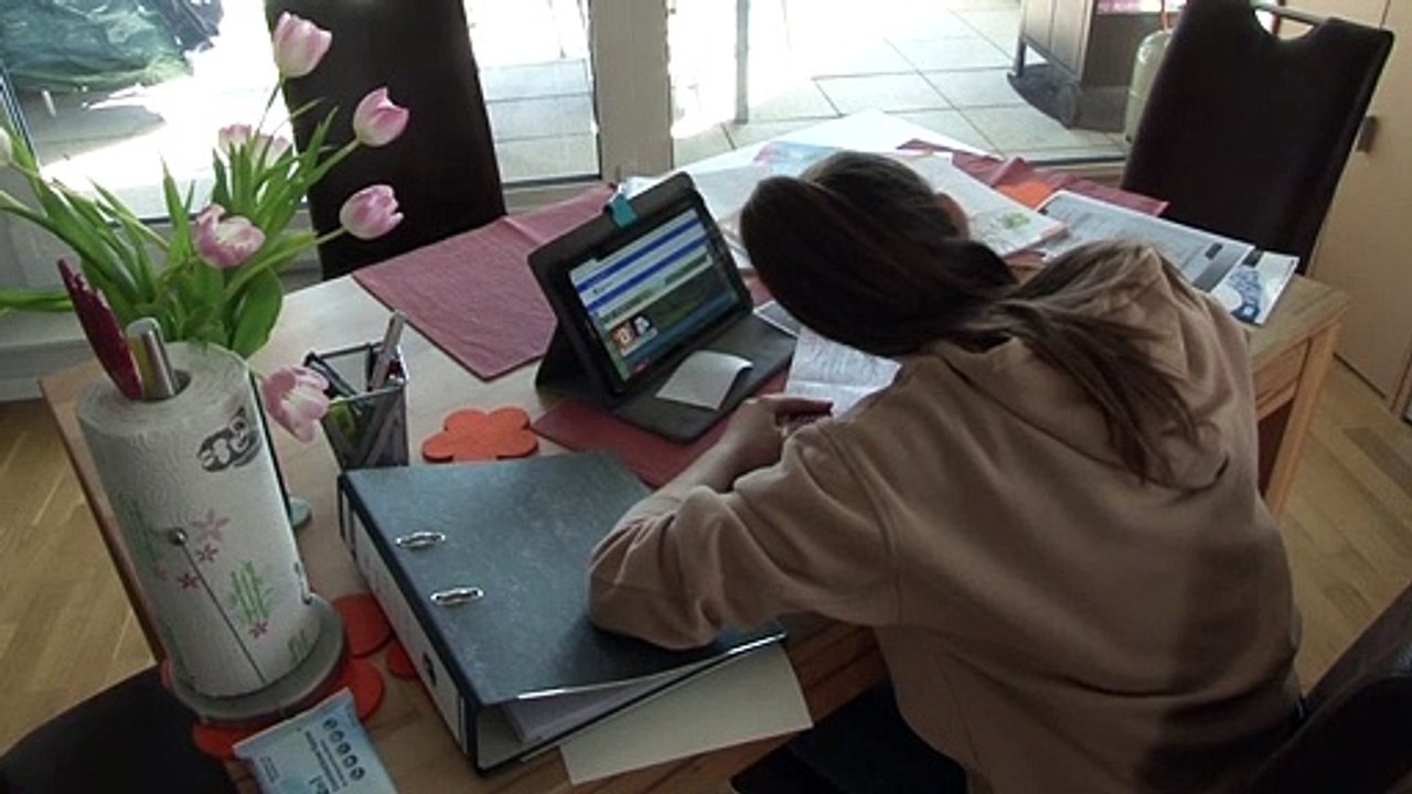 'Corona-Ferien': Home Schooling für Millionen Schüler