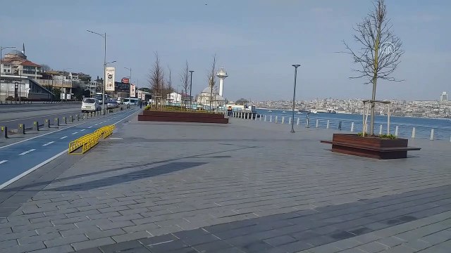 Üsküdar ve Kadıköy sahili boş kaldı - İSTANBUL