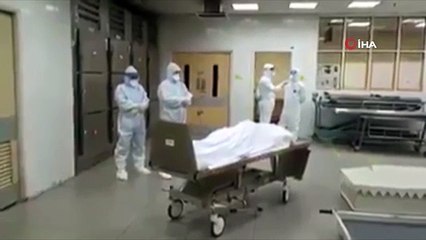 Korona kurbanı 2 Müslüman doktor için cenaze namazı