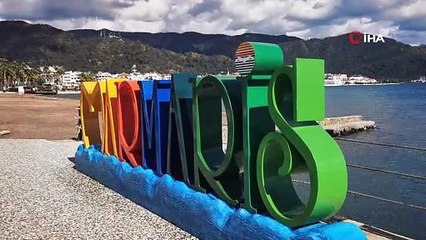 Sahiller güvercin ve martılara kaldı