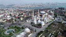 Tarihi Sultanahmet Meydanı tarihin en sakin günlerini geçiriyor