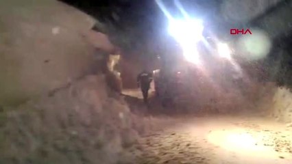 MUŞ Tipi nedeniyle mahsur kalan 3 kişi kurtarıldı