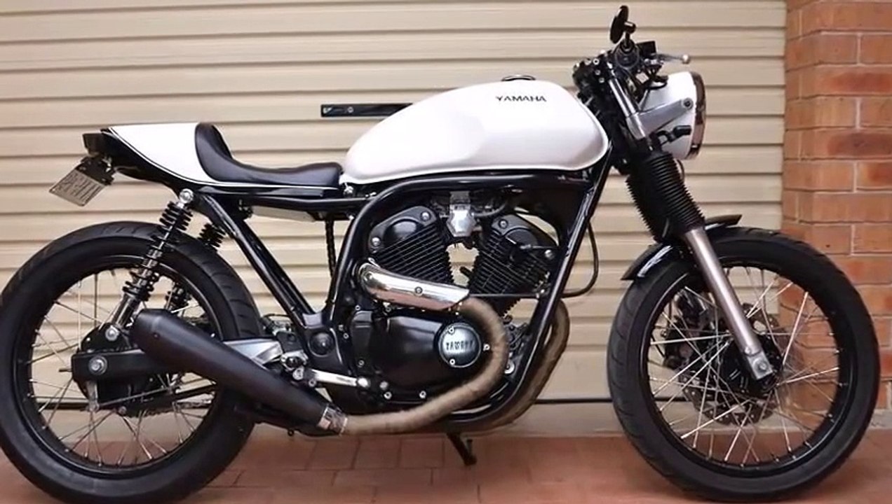 Yamaha SRV250 Cafe Racer by Craig|Custom Moto