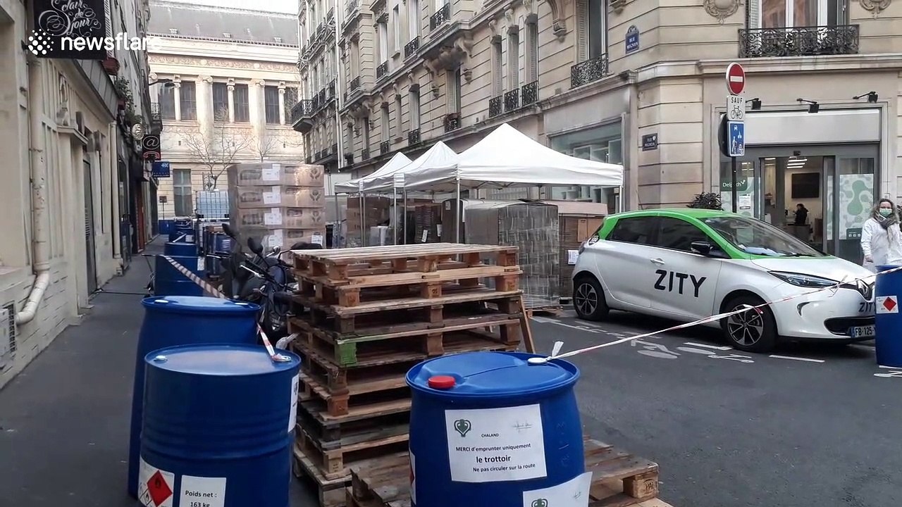 Open-air hydroalcoholic gel laboratory opens in Paris amid coronavirus shortage