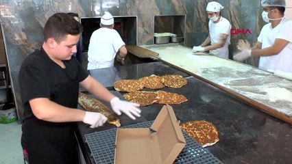 ANTALYA Pideli 'Evde kal' mesajı