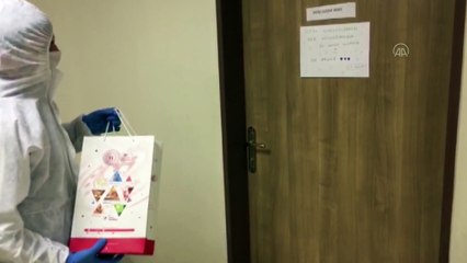 Bakan Kasapoğlu'ndan karantinadaki öğrencilere kitap - SAMSUN