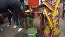 Coronavirus : Remise de kits de lavage des mains dans la commune d'Abobo