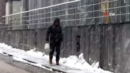 Sarıkamış'ta yoğun kar yağışı