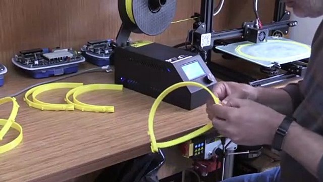 Öğretmenler evlerinde yüz koruyucu siperlik üretiyor - ADIYAMAN