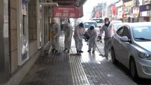 Mustafakemalpaşa'da cadde ve kaldırımlar dezenfekte ediliyor