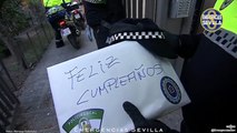 Policía Local de Sevilla felicita a los niños por sus cumpleaños