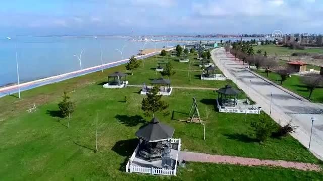 Beyşehir Gölü kıyılarındaki parklarda koronavirüs sessizliği