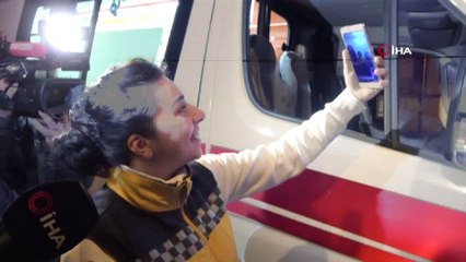 Bakan Soylu’dan evde kalın çağrısı yapan kardeşlere bisiklet hediyesi