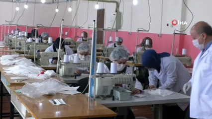Hakkari’de Günde 5 Bin Adet Cerrahi Maske Üretiliyor