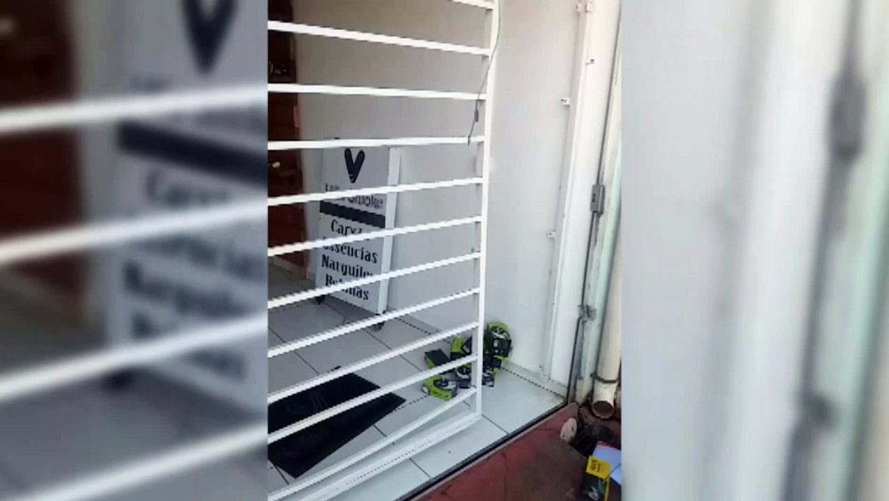 Ladrões fazem a 'limpa' em tabacaria no Jardim Consolata