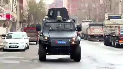 Diyarbakır'da halka tedbirli davranması için "Türkçe" ve "Kürtçe" uyarı