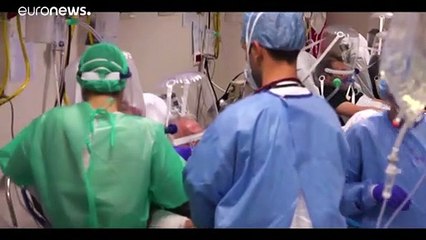812 nouveaux décès lundi en Italie, mais la hausse du nombre de cas continue de ralentir