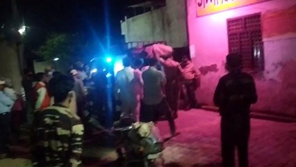 'जब घर जाता हूं तो लगता है कोरोना का शिकार हूं' सुसाइड नोट में ये बातें लिख क्लर्क ने लगाई फांसी