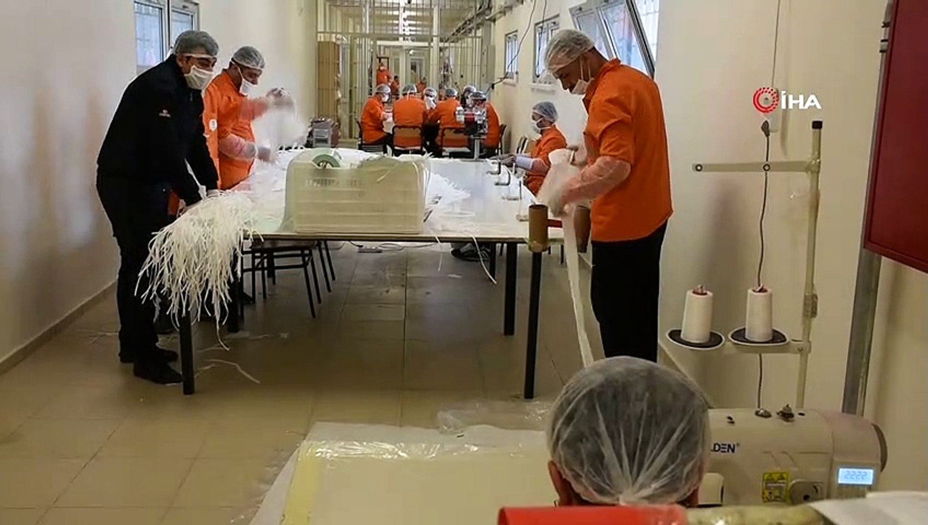 kayseri kapali cezaevinde gunde 17 bin adet maske uretiliyor dailymotion video