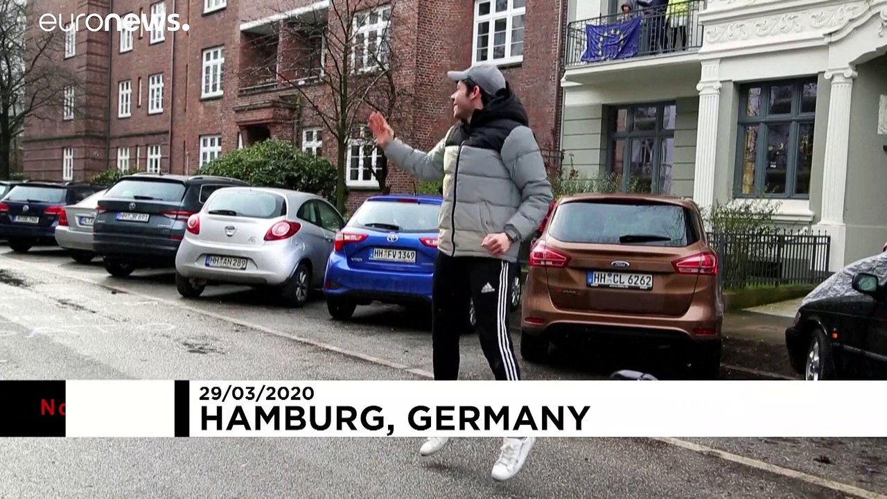 Turnstunde auf dem Balkon