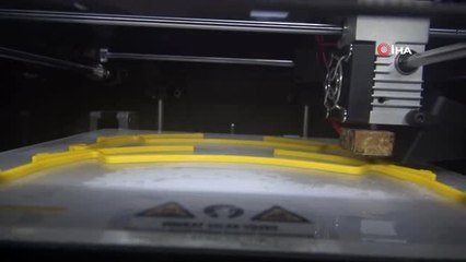 - Teknopark'tan sağlık çalışanlarına ücretsiz yüz siperliği