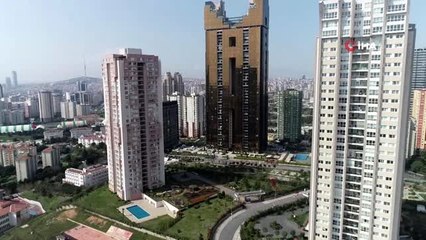 Korona salgınıyla sessizliğe bürünen gökdelenler ve sokaklar havadan görüntülendi