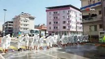Balıkesir'de ilçe belediyesinden Koronavirüs'e karşı mehter marşlı 'temizlik timi'